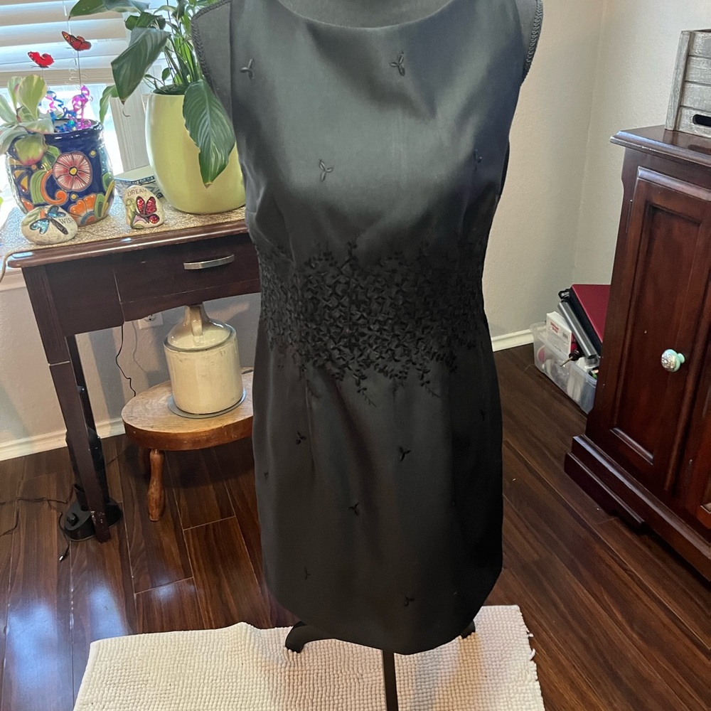 Karen Unger New York “Little Black Dress sz10 high quality embroidered dress
